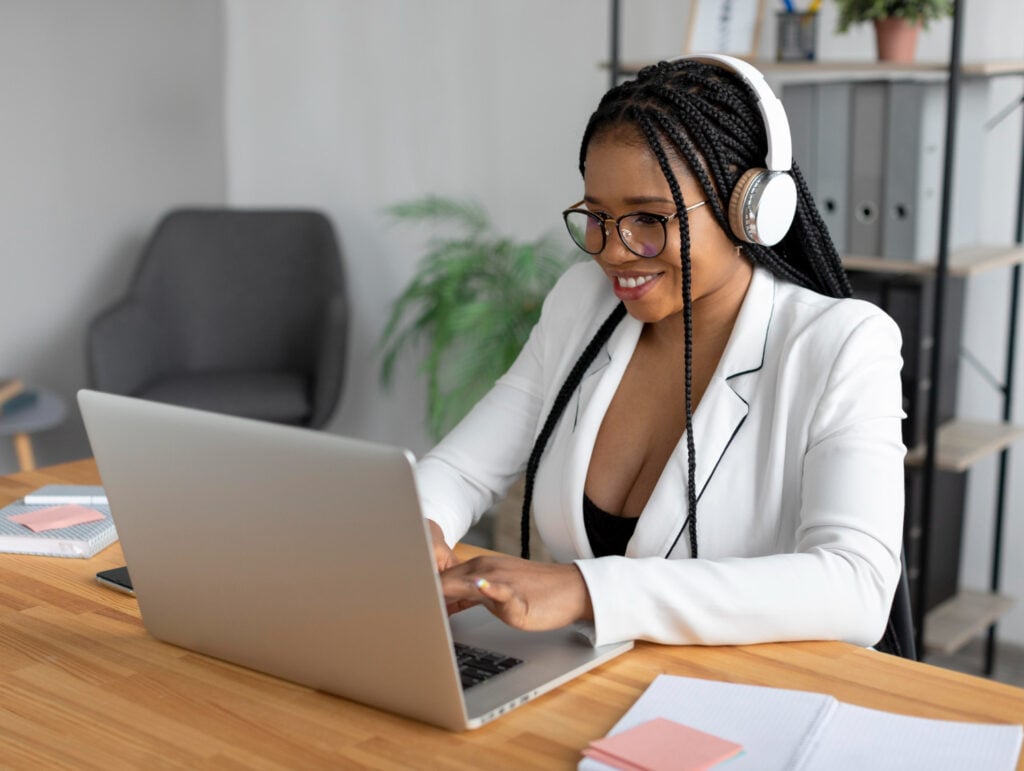 The Transformative Impact of Virtual Assistants on Modern Businesses